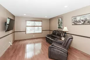 1324 Nantucket Ct, Carol Stream, IL 60188 - Photo 14