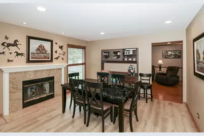1324 Nantucket Court, Carol Stream, IL 60188 - Photo 12