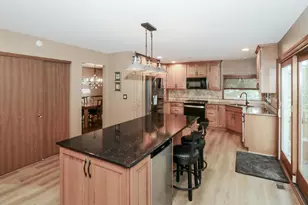 1324 Nantucket Ct, Carol Stream, IL 60188 - Photo 10