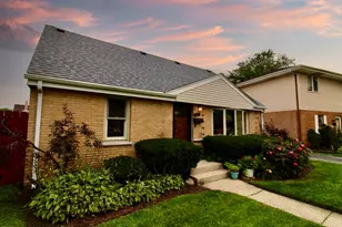 11555 S Lee Rd, Alsip, IL 60803 - Photo 2