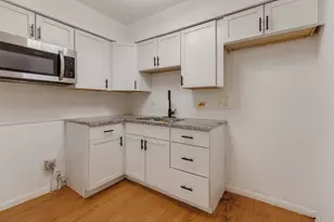 12109 S Indiana Ave, Chicago, IL 60628 - Photo 10