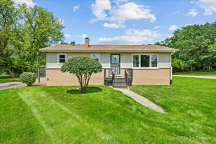 239 Vista Rd, Lake Zurich, IL 60047 - Photo 1