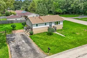 239 Vista Rd, Lake Zurich, IL 60047 - Photo 26