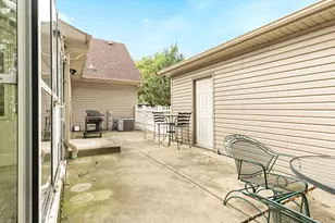 1937 Nottingham Ln, Wheaton, IL 60189 - Photo 28