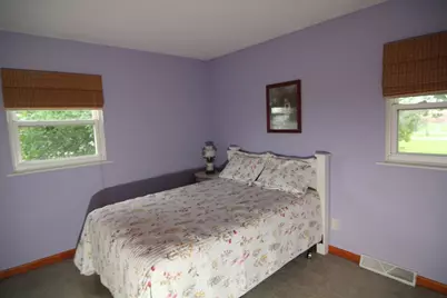 212 Valley View Drive, Orangeville, IL 61060 - Photo 12