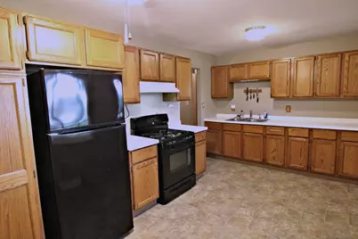 212 Valley View Drive, Orangeville, IL 61060 - Photo 10