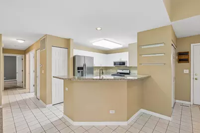 17116 W Cunningham Court, Libertyville, IL 60048 - Photo 4