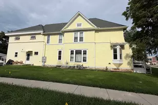 118 W North St, Plano, IL 60545 - Photo 2