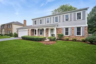 809 W Kingsley Dr, Arlington Heights, IL 60004 - Photo 1