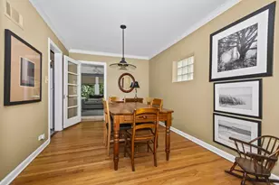8130 Kilbourn Ave, Skokie, IL 60076 - Photo 6