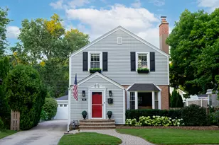543 S Dunton Ave, Arlington Heights, IL 60005 - Photo 1