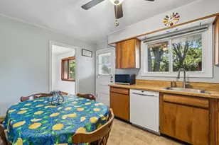 1323 W Sigwalt St, Arlington Heights, IL 60005 - Photo 4