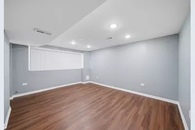 2240 Highland Avenue, Berwyn, IL 60402 - Photo 14
