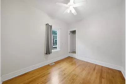 2240 Highland Avenue, Berwyn, IL 60402 - Photo 10