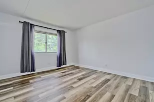 3849 N Parkway Dr, Northbrook, IL 60062 - Photo 12