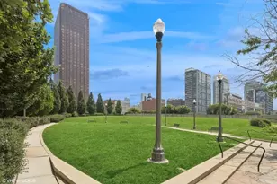 235 W Van Buren St, Chicago, IL 60607 - Photo 16