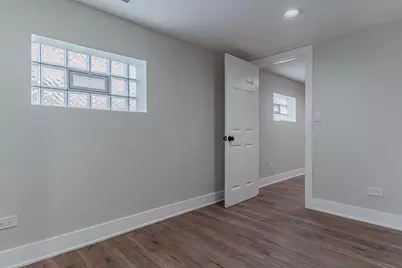9207 S Greenwood Avenue, Chicago, IL 60619 - Photo 30