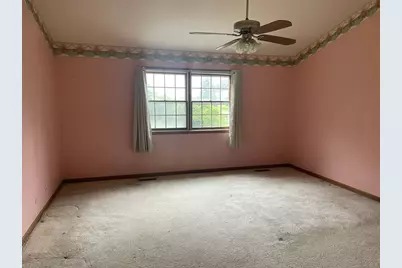 40W003 Russell Road, Elgin, IL 60124 - Photo 8