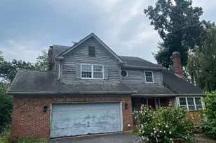 40W003 Russell Rd, Elgin, IL 60124 - Photo 1