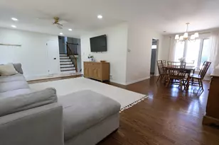 510 W Millns Ct, Addison, IL 60101 - Photo 10