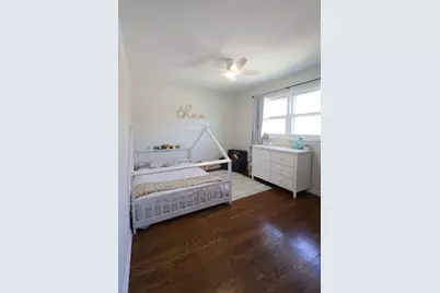 510 W Millns Court, Addison, IL 60101 - Photo 14