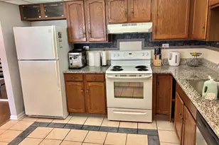 375 Plum Creek Dr, Wheeling, IL 60090 - Photo 12