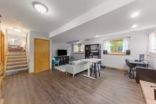 907 Wescott Rd, Bolingbrook, IL 60440 - Photo 16
