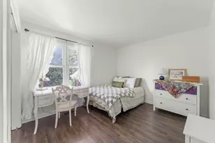 907 Wescott Rd, Bolingbrook, IL 60440 - Photo 12