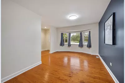 110 Bay Road, McHenry, IL 60051 - Photo 4