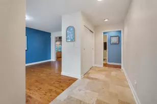 110 Bay Rd, McHenry, IL 60051 - Photo 2