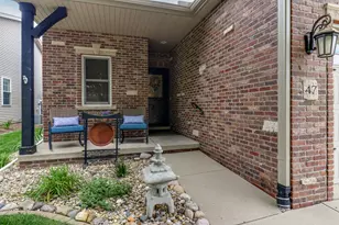 47 Yukon Cir, Bloomington, IL 61705 - Photo 2