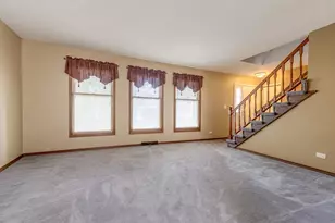 793 Santa Fe Ct, Carol Stream, IL 60188 - Photo 6