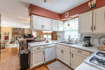 793 Santa Fe Court, Carol Stream, IL 60188 - Photo 10