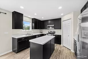 305 Cooper St, Plano, IL 60545 - Photo 4