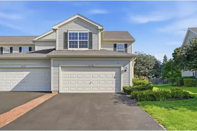 570 W Kristina Lane, Round Lake, IL 60073 - Photo 2