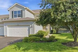 570 W Kristina Ln, Round Lake, IL 60073 - Photo 1