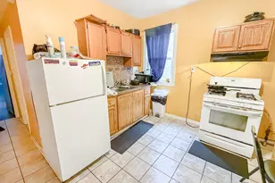 3220 W 65th Pl, Chicago, IL 60629 - Photo 10