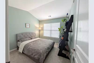208 Wildflower Street, Des Plaines, IL 60016 - Photo 12