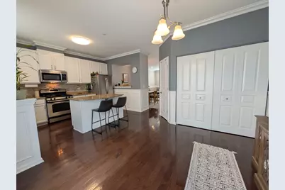 208 Wildflower Street, Des Plaines, IL 60016 - Photo 8