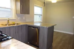 5857 W Montrose Ave, Chicago, IL 60634 - Photo 4