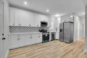 7026 S Eberhart Ave, Chicago, IL 60637 - Photo 22