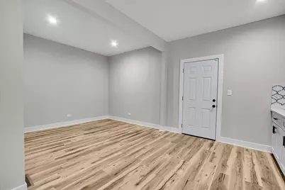 7026 S Eberhart Avenue, Chicago, IL 60637 - Photo 24