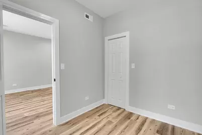 7026 S Eberhart Avenue, Chicago, IL 60637 - Photo 36
