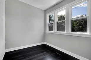 7026 S Eberhart Ave, Chicago, IL 60637 - Photo 32