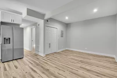 7026 S Eberhart Avenue, Chicago, IL 60637 - Photo 34