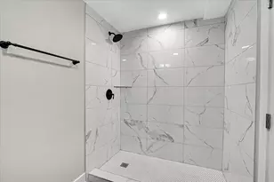 7026 S Eberhart Ave, Chicago, IL 60637 - Photo 28