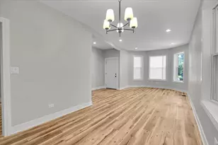 7026 S Eberhart Ave, Chicago, IL 60637 - Photo 8