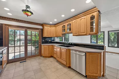 4511 Hanover Drive, Crystal Lake, IL 60012 - Photo 18
