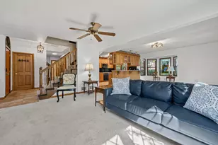 4511 Hanover Dr, Crystal Lake, IL 60012 - Photo 12