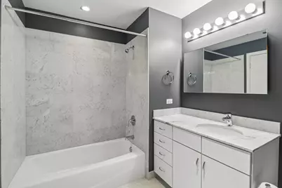 860 W Blackhawk Street, Chicago, IL 60642 - Photo 10